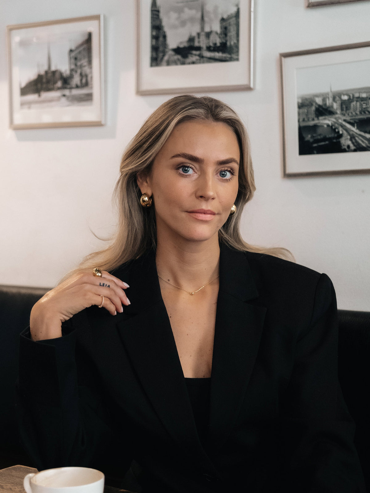 Janni Deler – ROBE